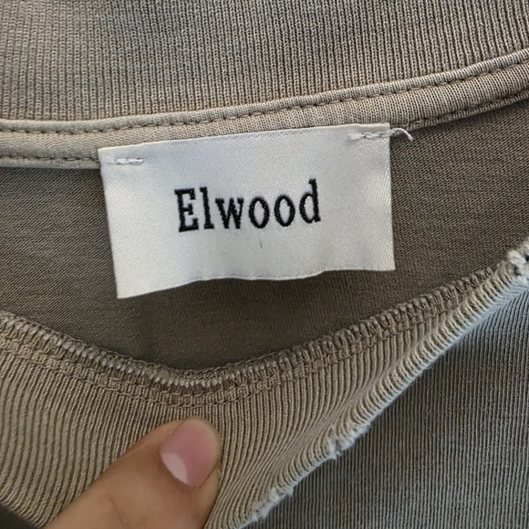 Elwood Core T Shirt Mens Brown Acid Wash Single Stitch - Picture 6 of 7